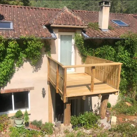 Homestay Au Repere De La Truffe *